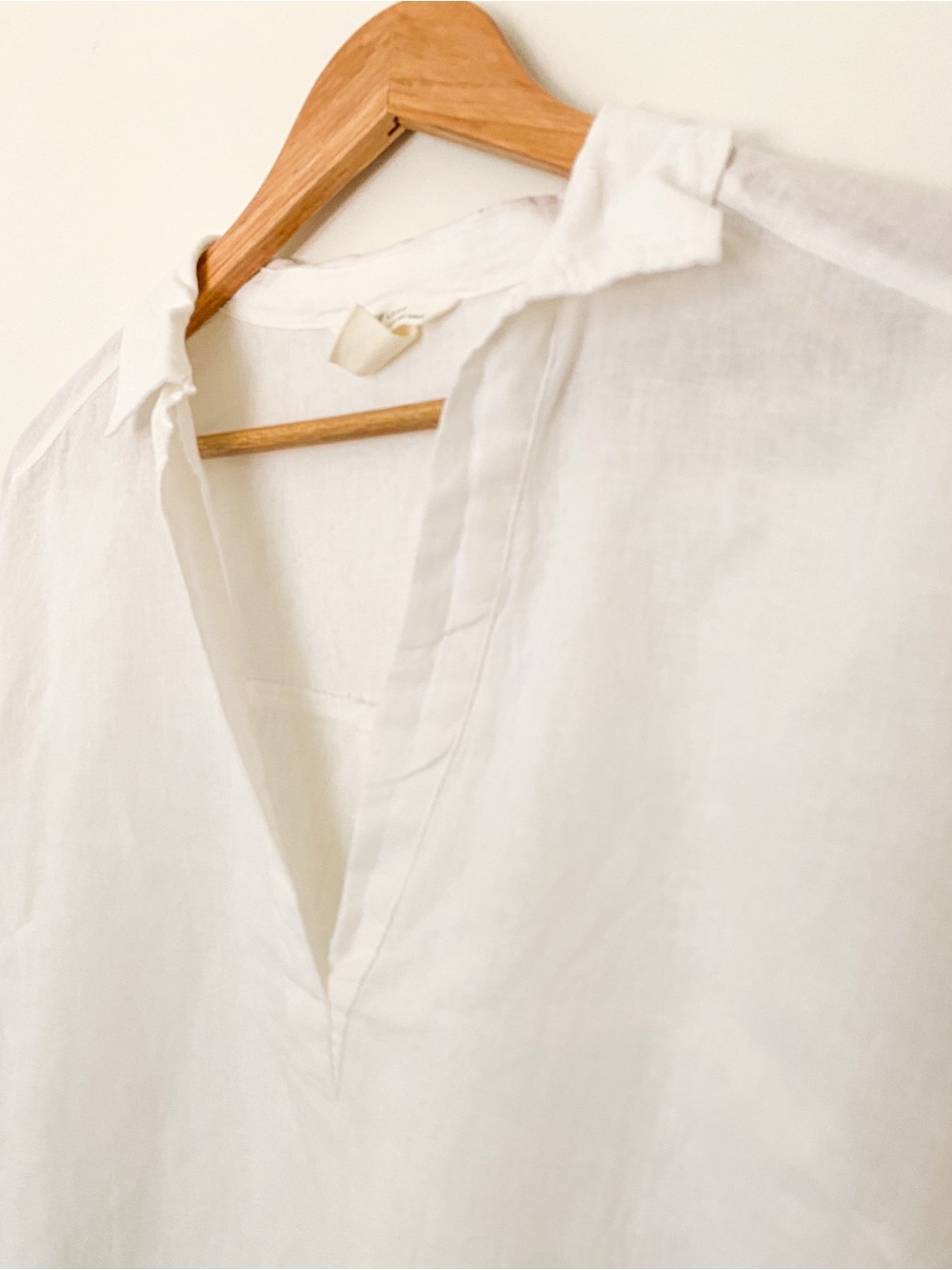 H&M | Linen Cotton Blend Top | White V-Neck Roll-Tab Blouse | Bohemian Earthy - Picture 3 of 7